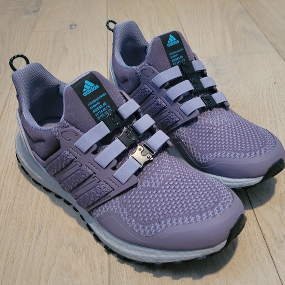 Adidas Ultraboost 1.0 - womens 10.5 - Picture 1 of 9